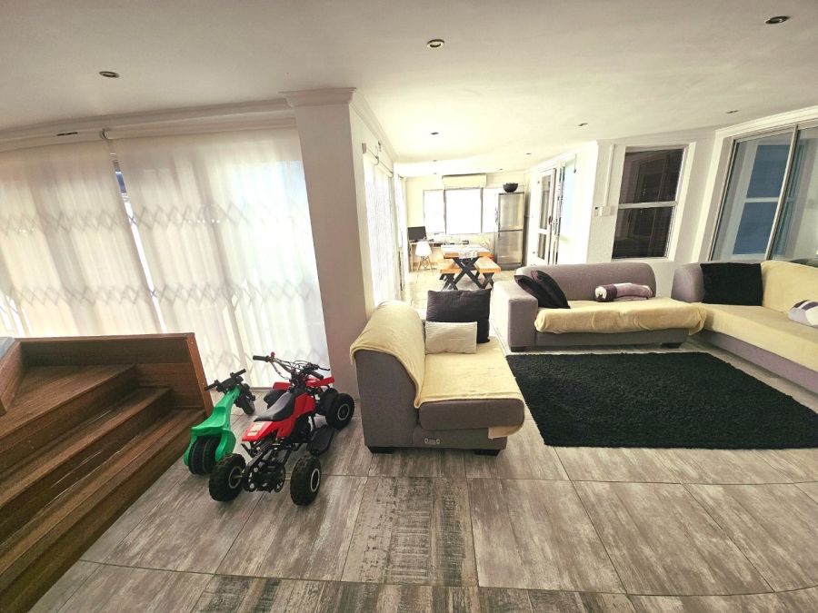 4 Bedroom Property for Sale in Marina Da Gama Western Cape